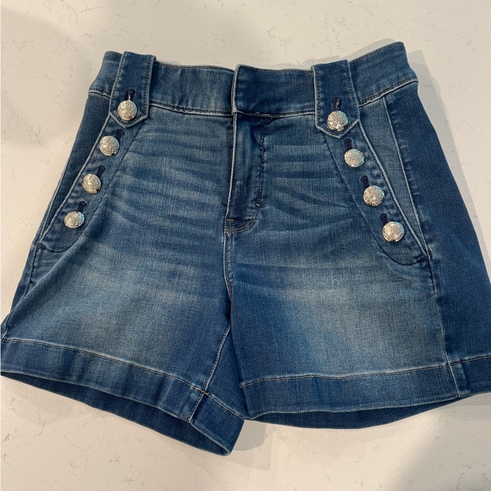 White House Black Market Stylish Blue Denim Women Shorts - Picture 3 of 14